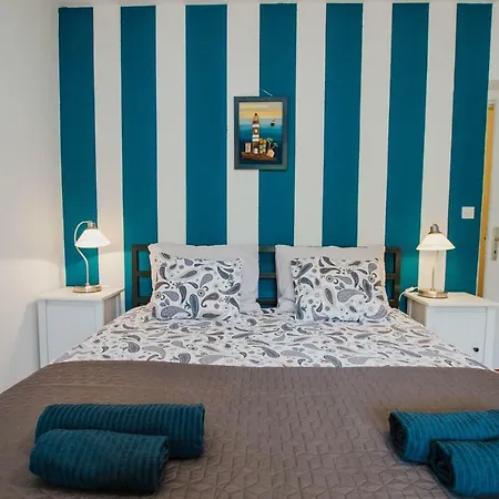 Mamma Mia Apartments-city Center Apartment Hvar Town