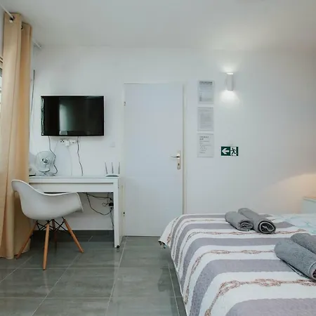 Mamma Mia Apartments-city Center Apartment *