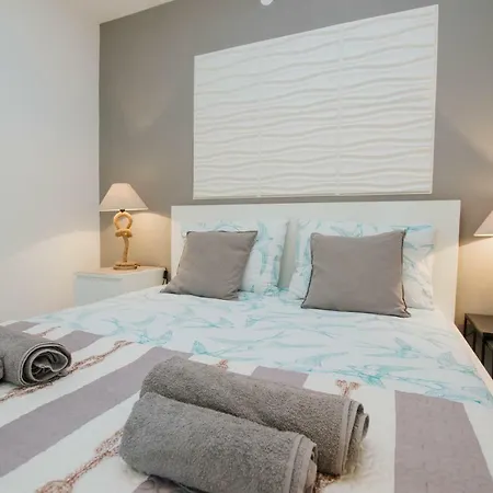 Mamma Mia Apartments-city Center Hvar Town