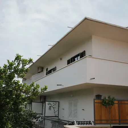 Mamma Mia Apartments-city Center Apartment *